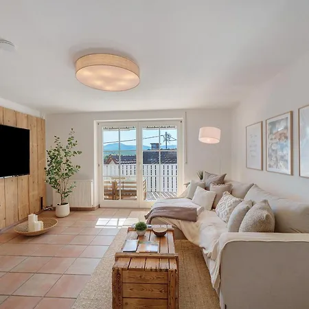 別荘 Altstadthaus Burkheim フォグツブルク