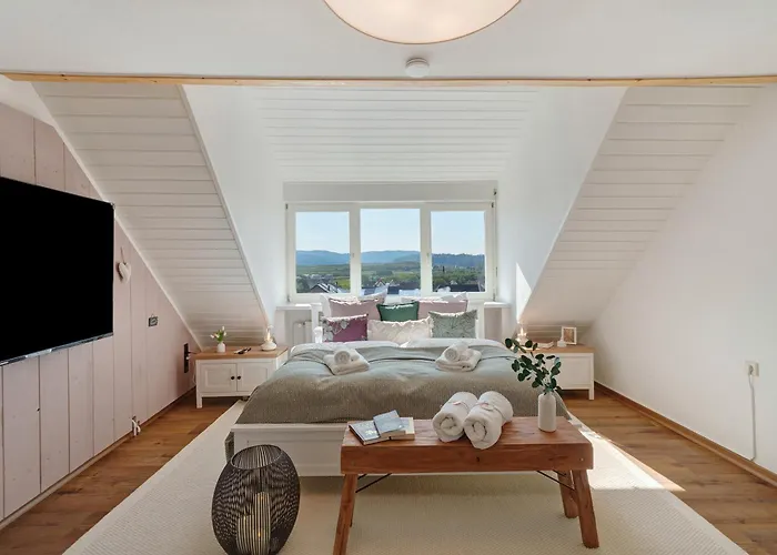 Altstadthaus Burkheim Hébergement de vacances *